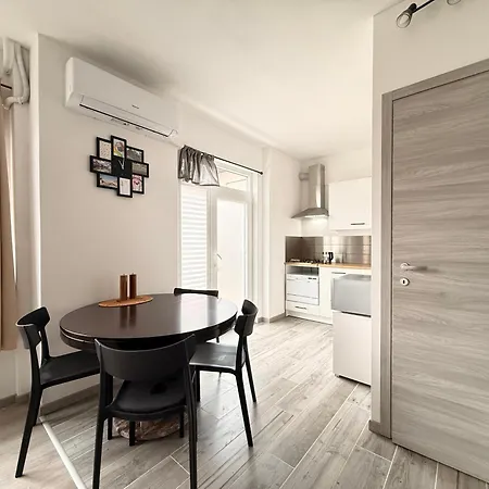 Casa Buda 1br - Lakes Malpensa Mxp 24h Check-in Parking Appartement Sesto Calende